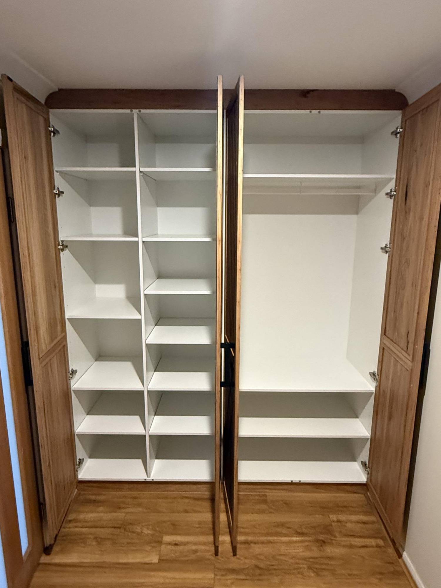 Built-in timber wardrobe, Kurrajong